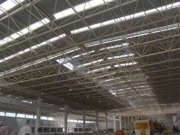 临安网架工程施工中需要注意哪些事项？